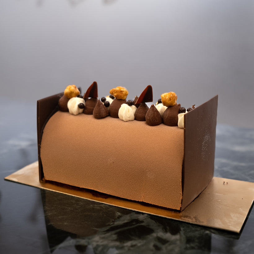 Haselnuss Praliné Eistorte 3-5pax