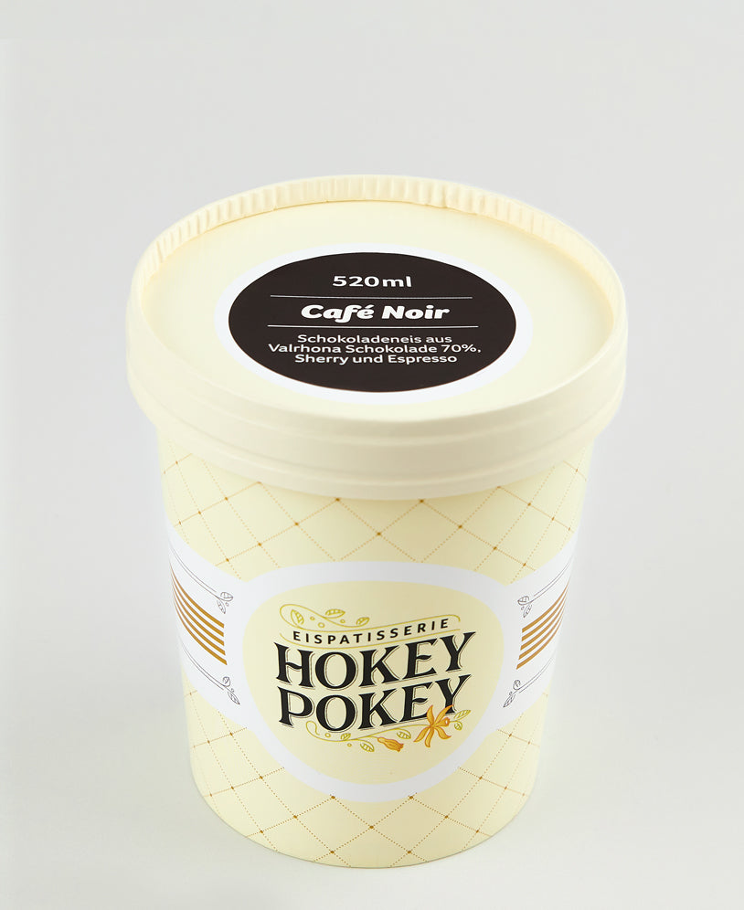 Eisbecher „Café Noir“ von Hokey Pokey: Intensives Schokoladeneis mit 70 % Valrhona-Schokolade, verfeinert mit Sherry und Espresso – für echte Schokoladenliebhaber.